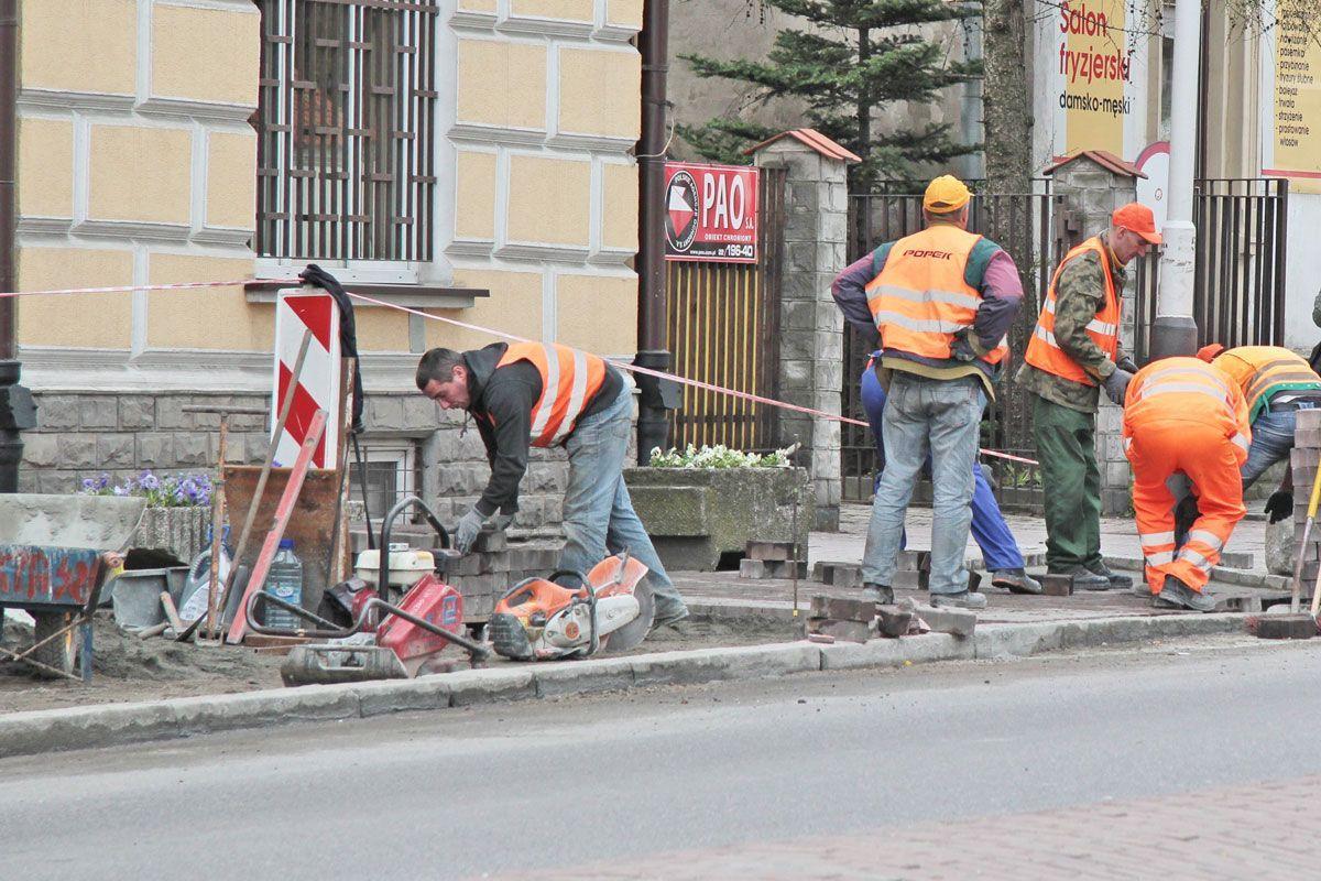 Ratusz zapowiada, że załata wszystkie dziury w miejskich drogach