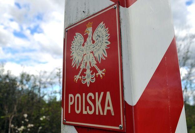 Chcieli pamiątkowe zdjęcie. Odpowiedzą za wykroczenie