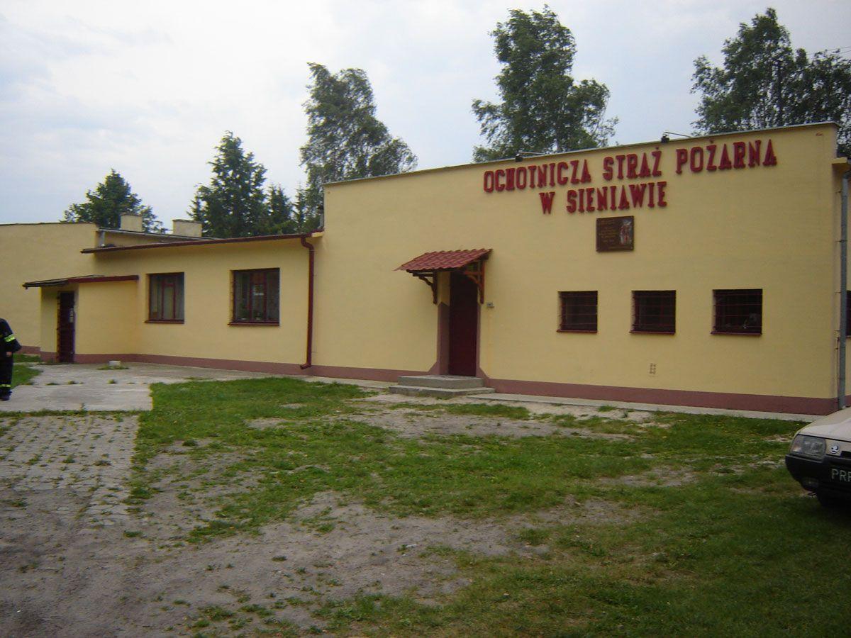 Otwarcie nowej strażnicy OSP w Sieniawie