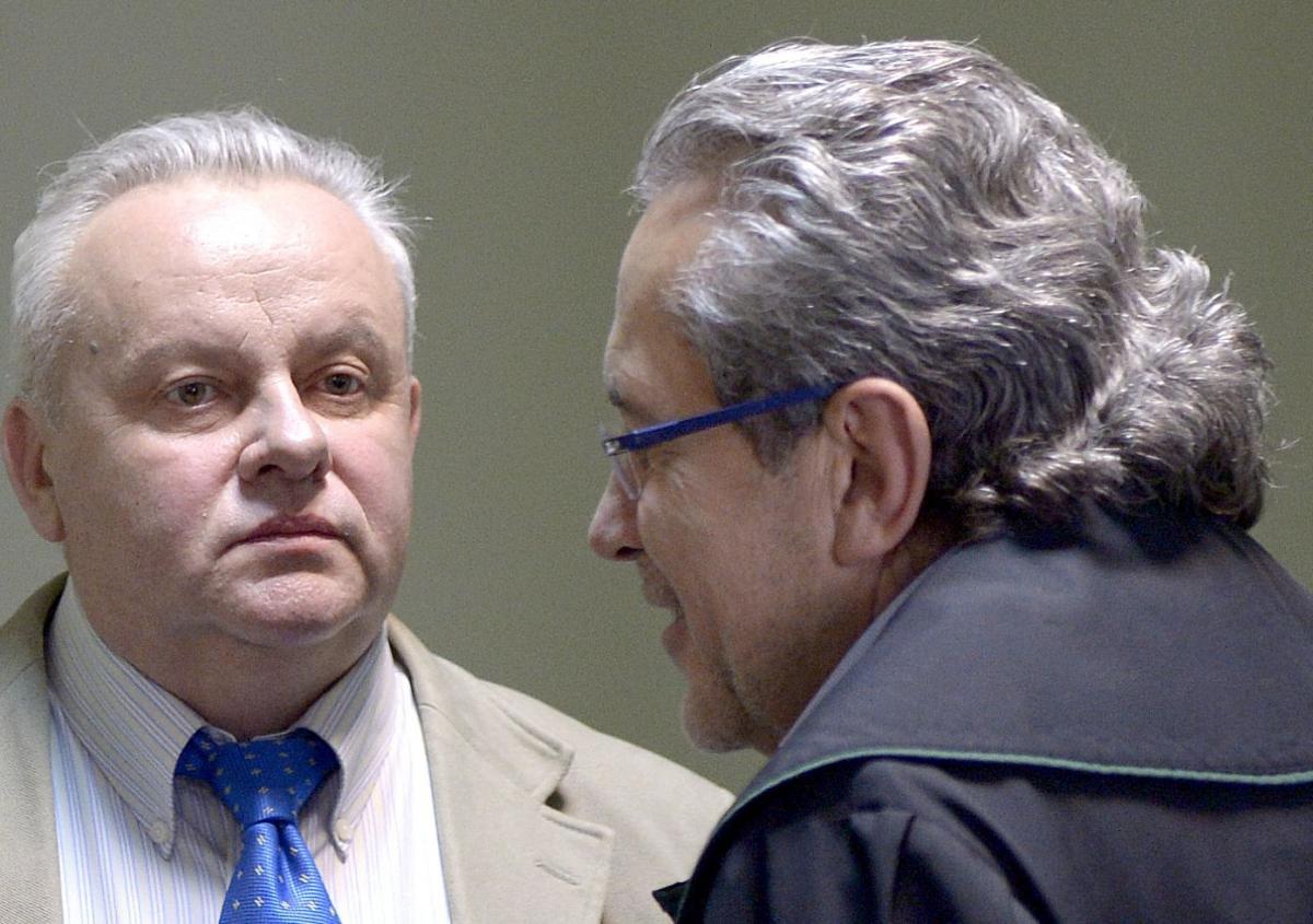 Były marszałek w sądzie, ale proces nie ruszył