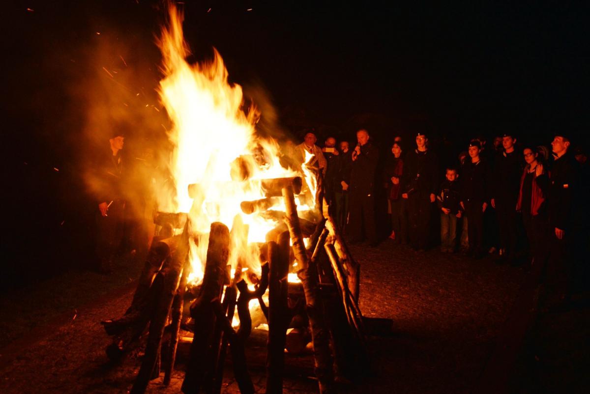 Na Kopcu Tatarskim zapłonęła góralska watra