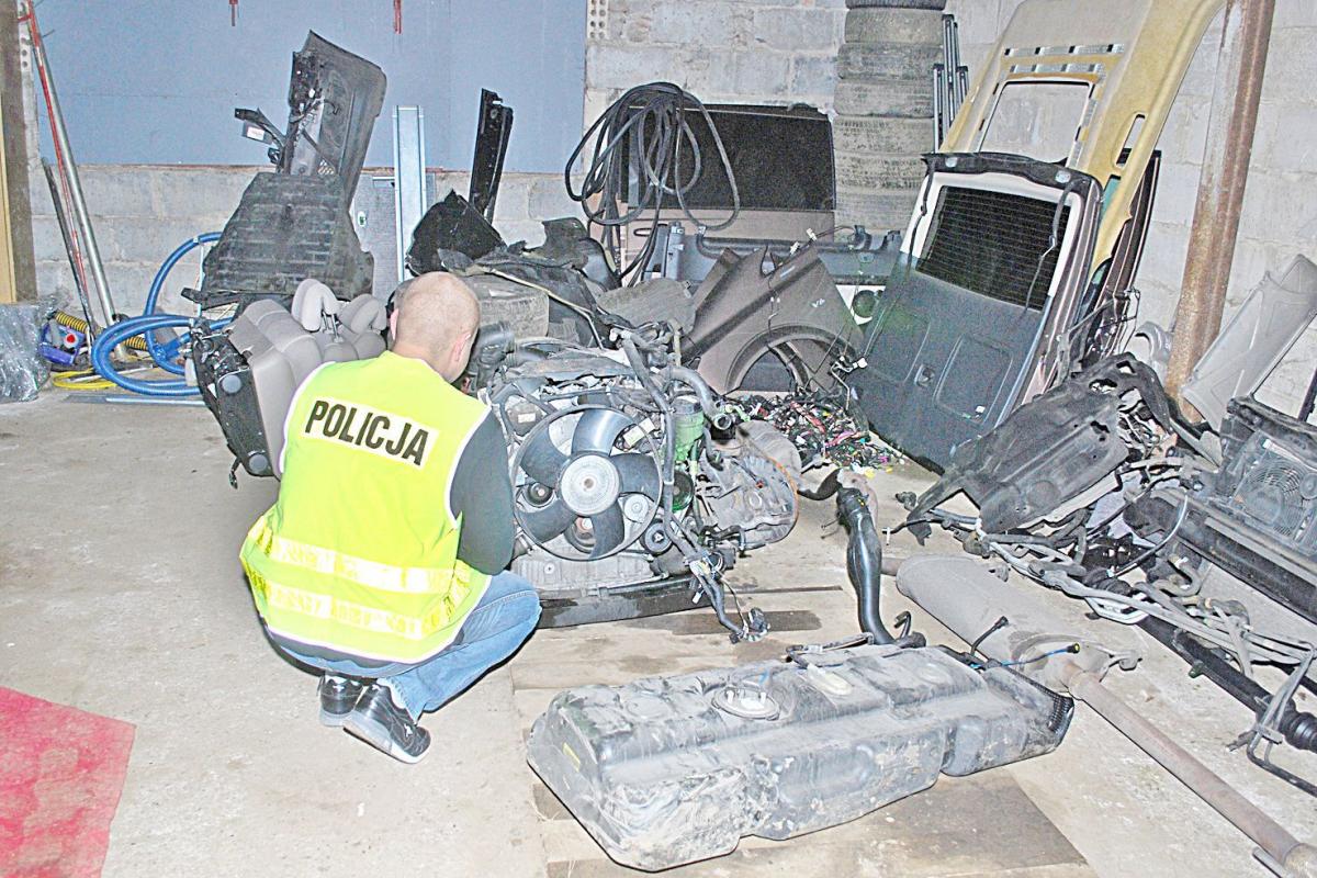 „Dziupla” z kradzionymi pojazdami
