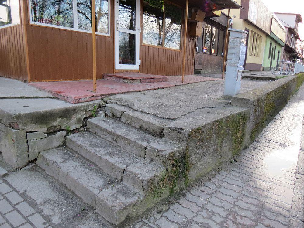 Będzie bezpiecznie i estetycznie – remonty schodów i ogrodzeń