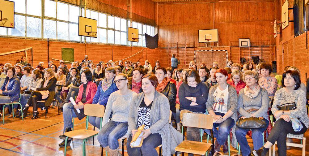 Ścieranka na obiad, czyli ostra batalia o stołówki szkolne