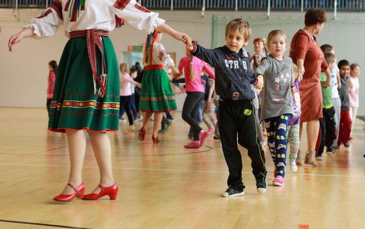 Niosą pomoc dla dzieci w Donbasie