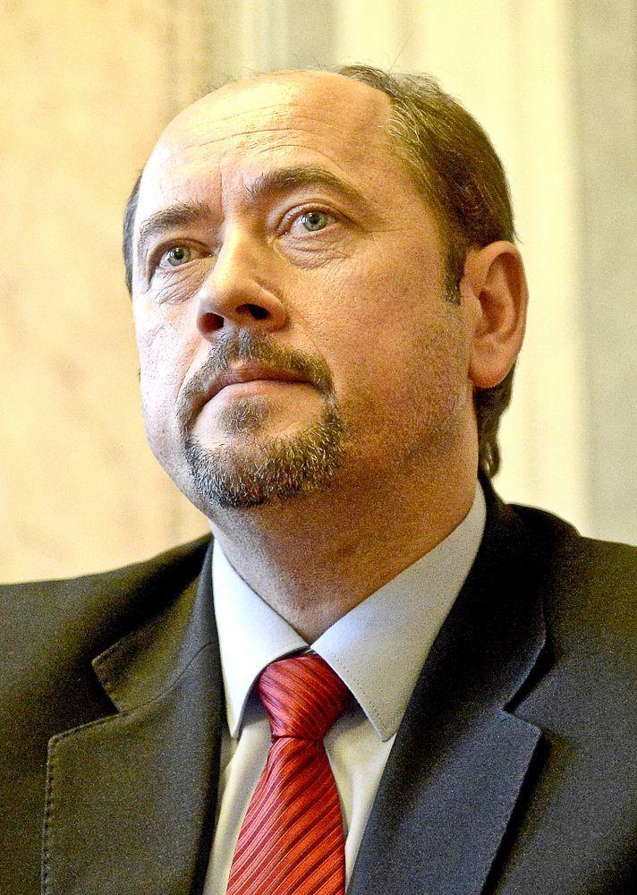 Zaczął robić porządki po Greniu
