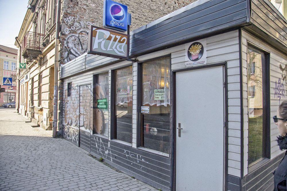 Kultowe miejsca: Kwadratowa pizza z majonezem u pana Zdzisława