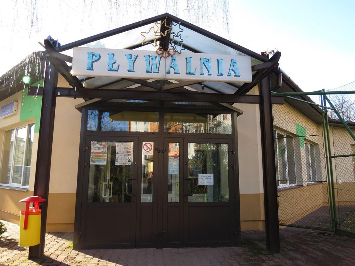 Przetarg na wykonanie prac na pływalni unieważniony