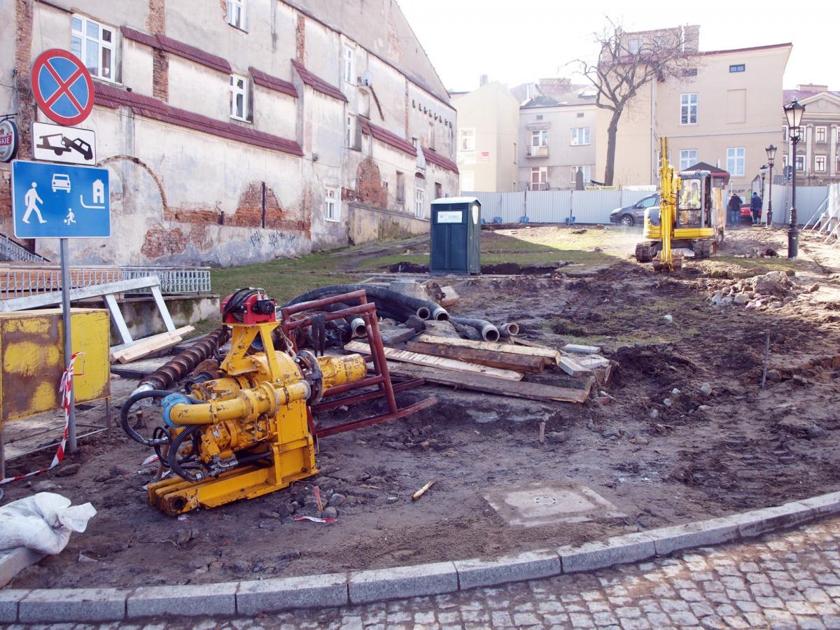 Co budują na Fredry w Przemyślu?
