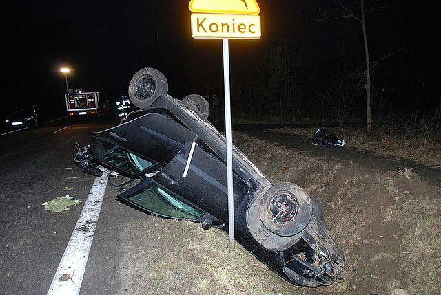 4 osoby ucierpiały w wypadku, w tym 2 małych dzieci [ZDJĘCIA]