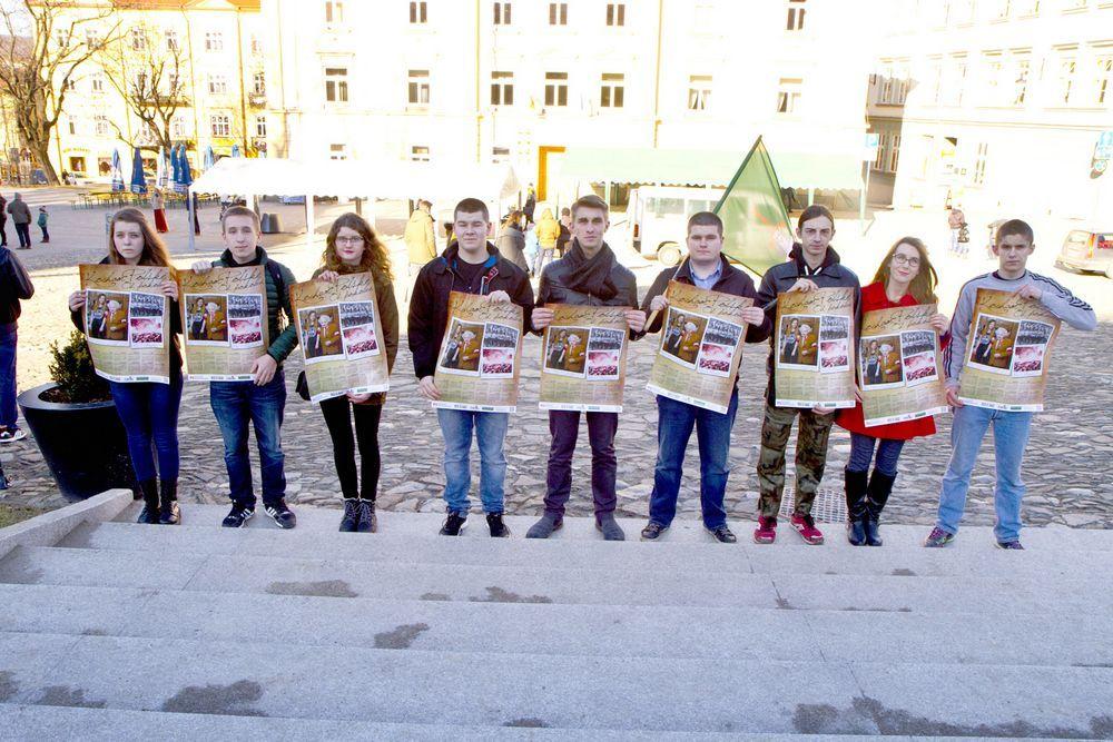 Przemyskie koło Młodzieży Wszechpolskiej: Kocham Polskę