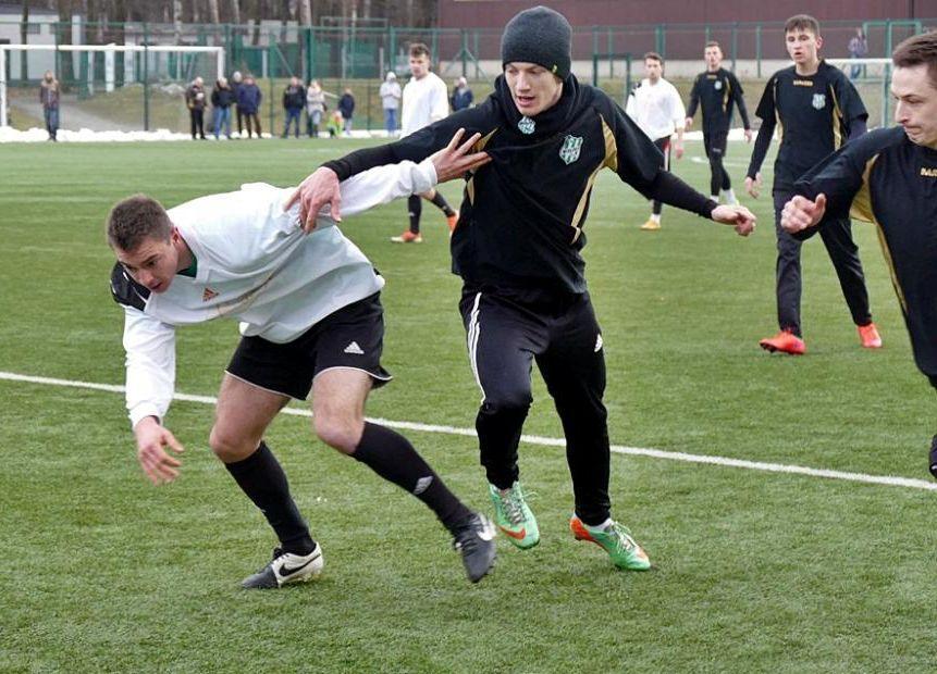 Piłkarskie sparingi na wszystkich frontach