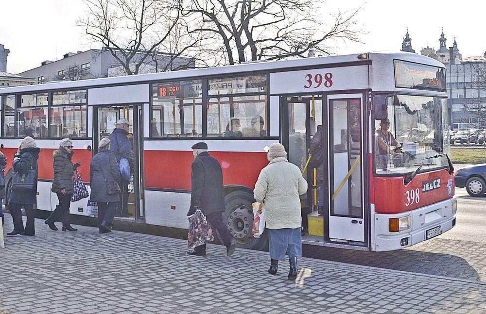 Kultura w autobusie, czyli konflikt pokoleń