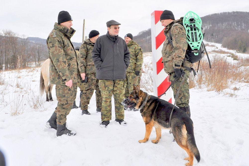 Sekretarz Stanu MSWiA i Komendant Główny SG z wizytą na granicy