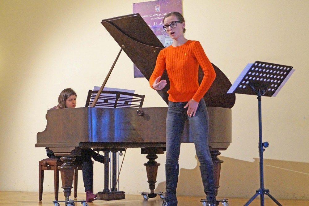 Przyjeżdżają z całej Polski, by uczyć się śpiewu