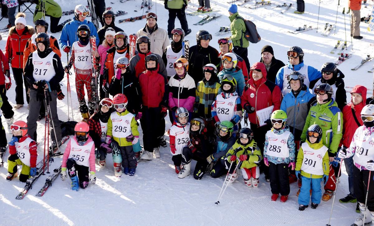 Amatorzy nart szusowali na Zniesieniu