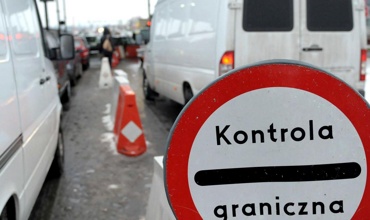 Papierosy, narkotyki, pijawki i żółw