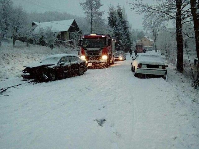  Trudne warunki na drogach! Wiele kolizji. Policja apeluje o ostrożność