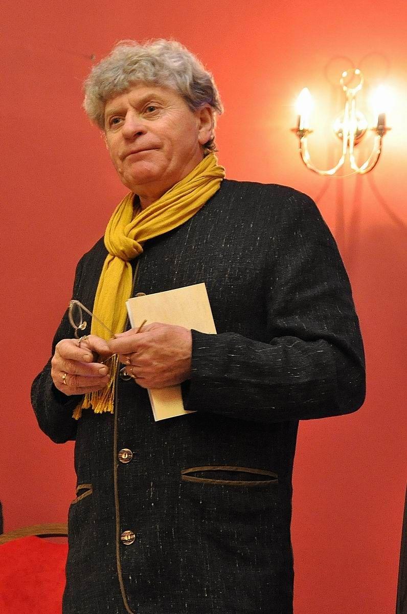 Mateusz Pieniążek – wiersze wybrane