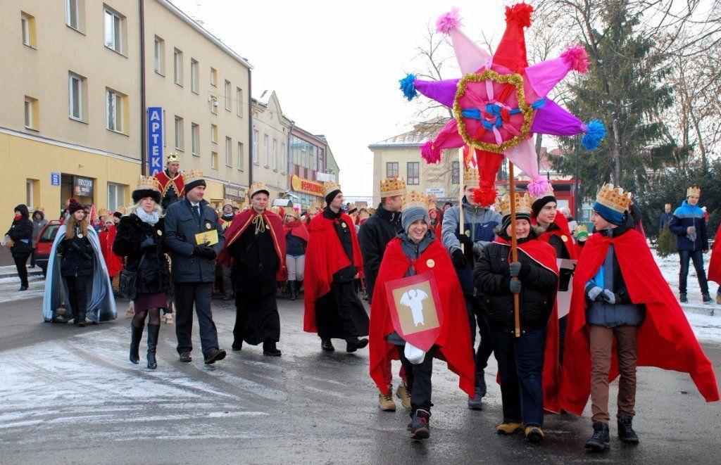 Trójkolorowy Orszak Trzech Króli w Radymnie [GALERIA]