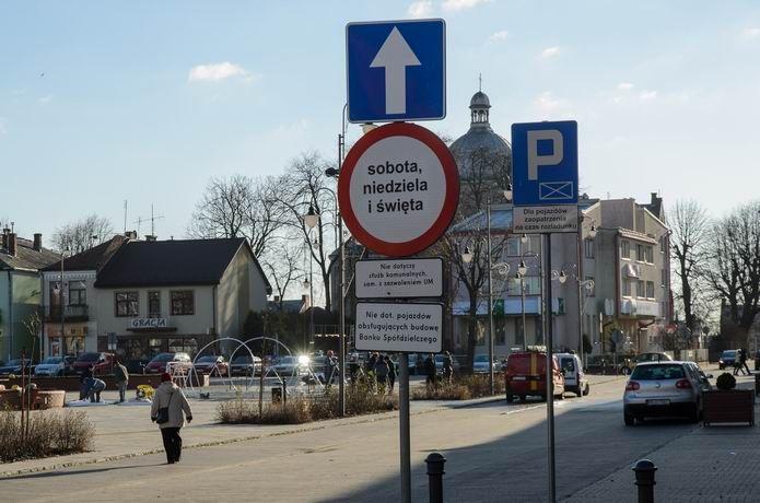 Droga przy urzędzie miejskim otwarta