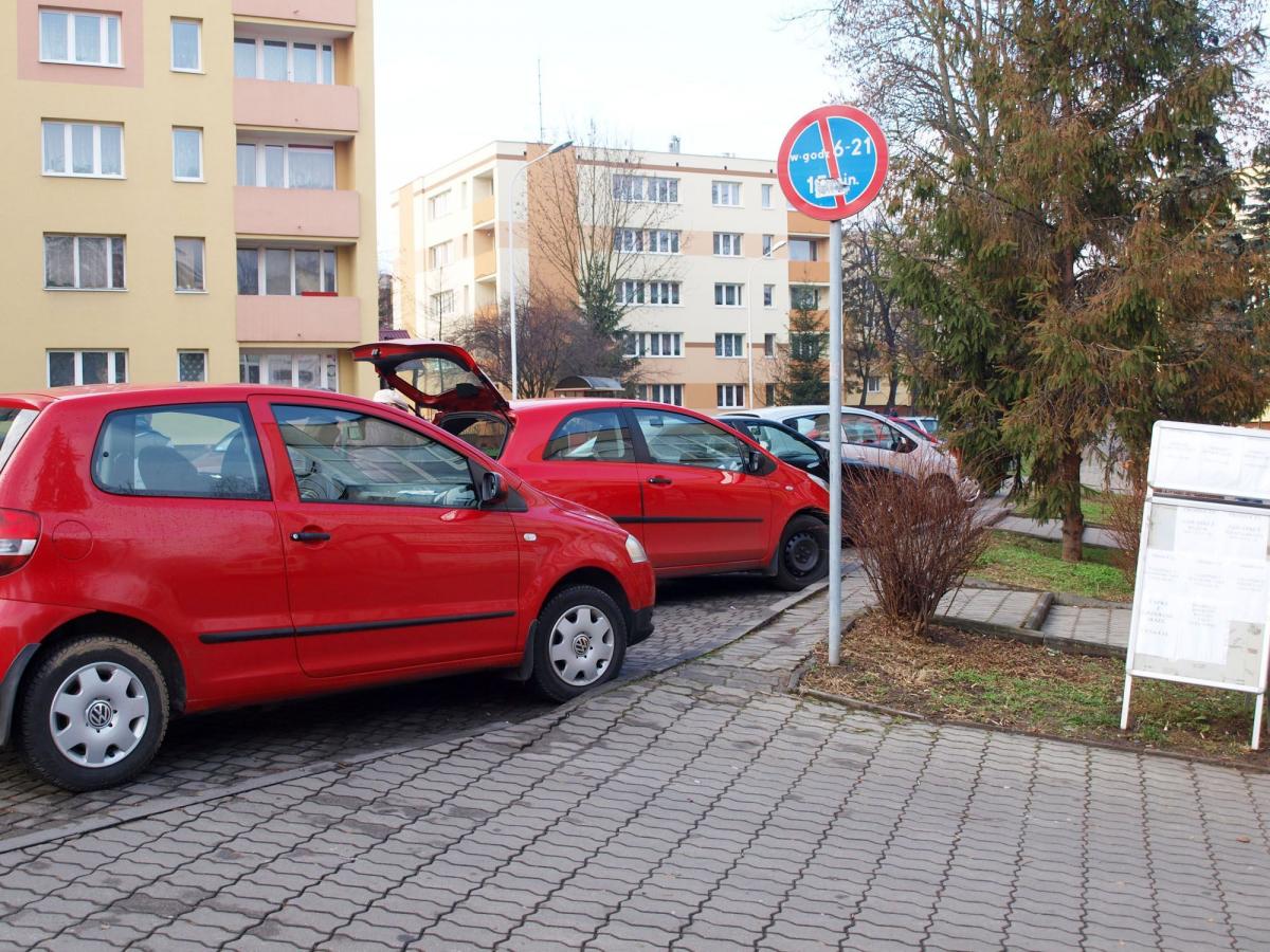Kontrowersje wokół rozbudowy zatoczki przy „Koszyczku”