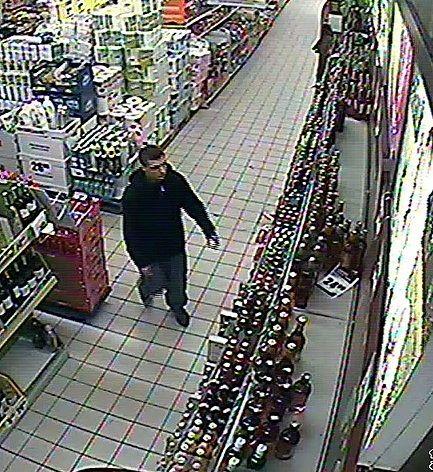 Chciał ukraść alkohol i pobił pracownika sklepu. Policja szuka sprawcy