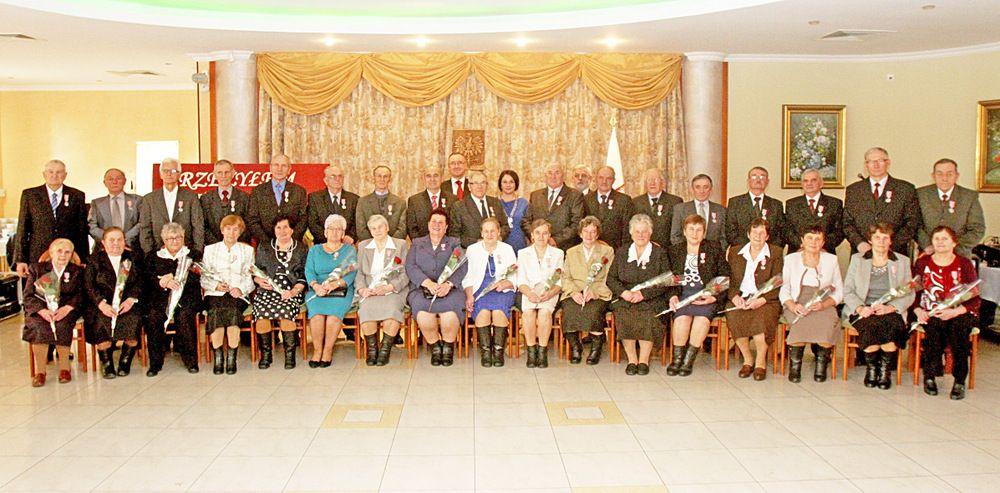 50 – 60 lat razem: miłość, zaufanie i przywiązanie to fundament małżeństwa