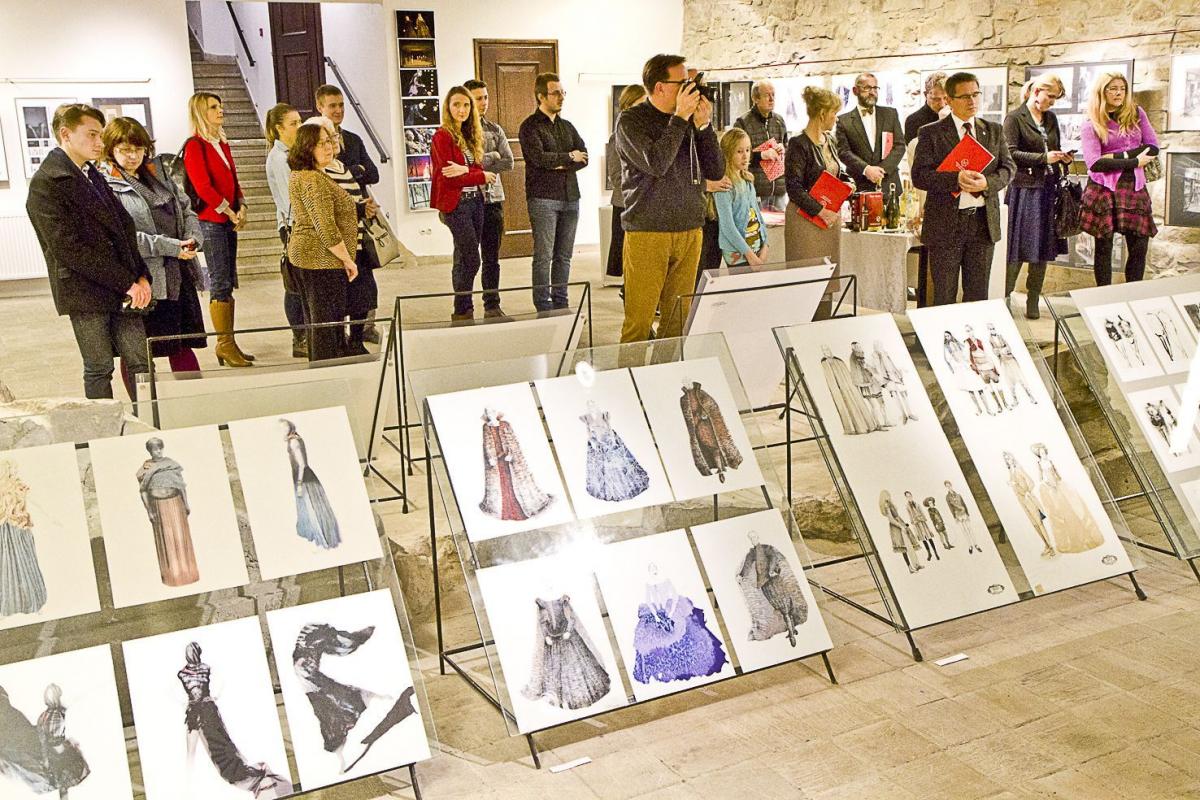 Wystawa grafiki studentów i wykładowców Wydziału Scenografii ASP