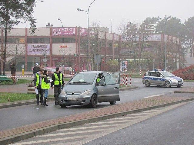 Piesza i 8-letnia dziewczynka potrącone na pasach [ZDJĘCIA]
