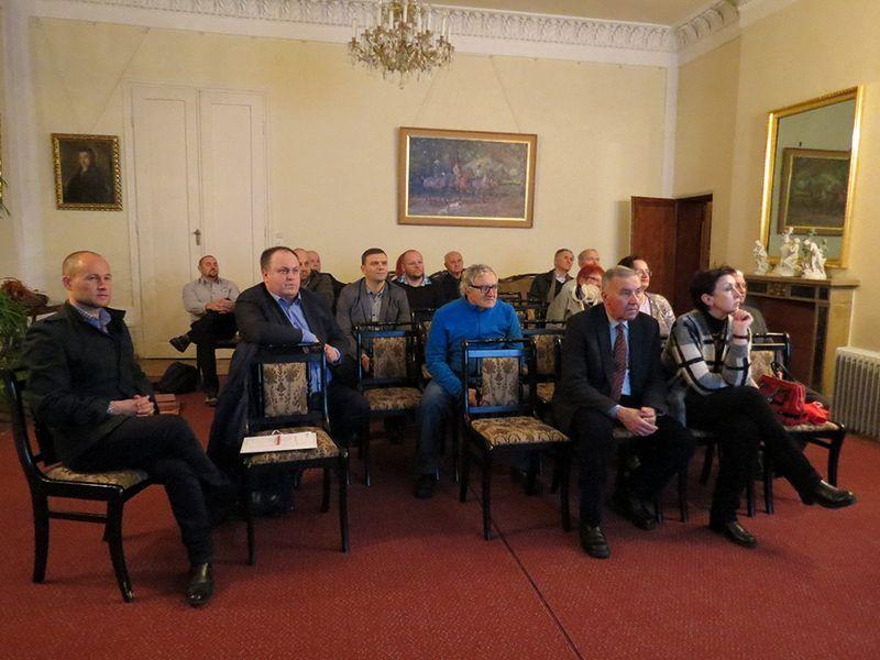 Mieszkańcy przekazują setki pamiątek na wystawę