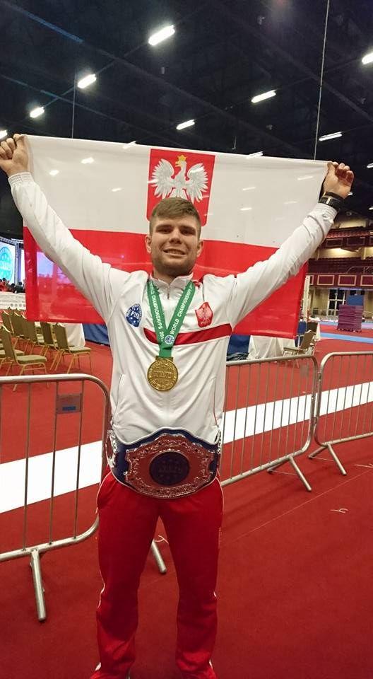 Mateusz Kubiszyn mistrzem świata w kickboxingu!
