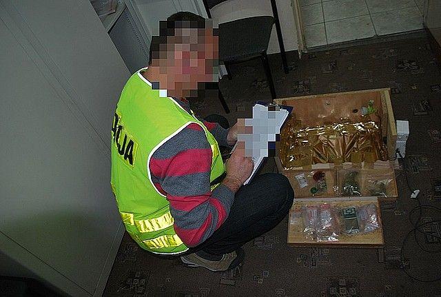Marihuana oraz sprzęt do jej wytwarzania u mieszkańca gminy Lubaczów