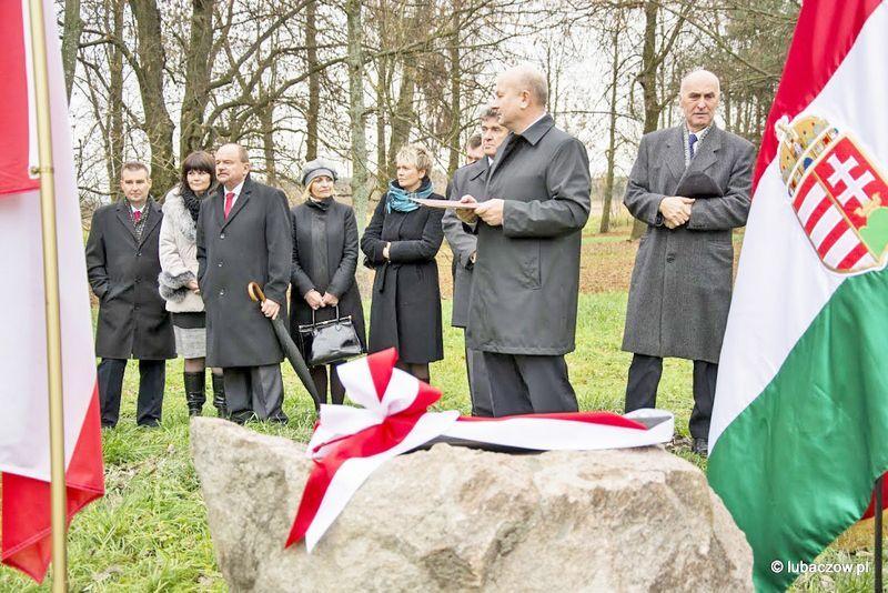 W Lubaczowie odsłonięto dwie patriotyczne tablice