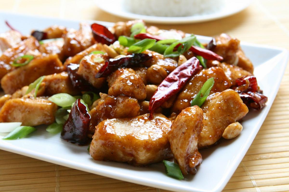 Rozgrzewający kurczak kung pao