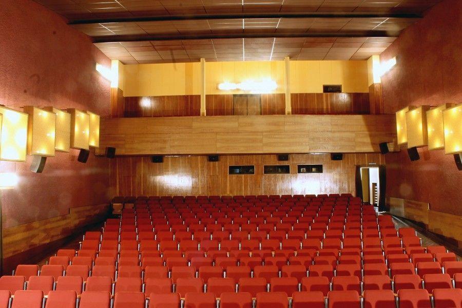 Sala widowiskowa MOK w remoncie