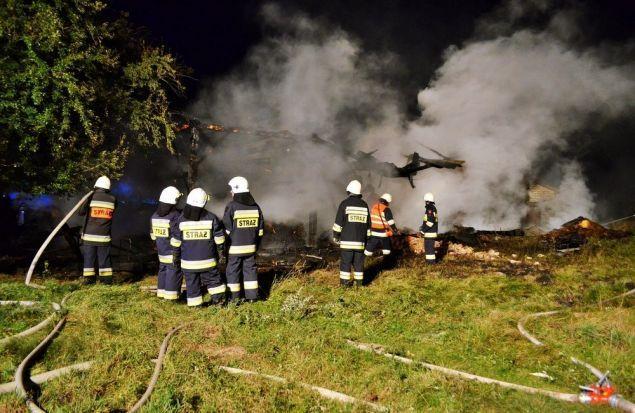 Tragiczny pożar. Zginęły cztery osoby. Piąta walczy o życie