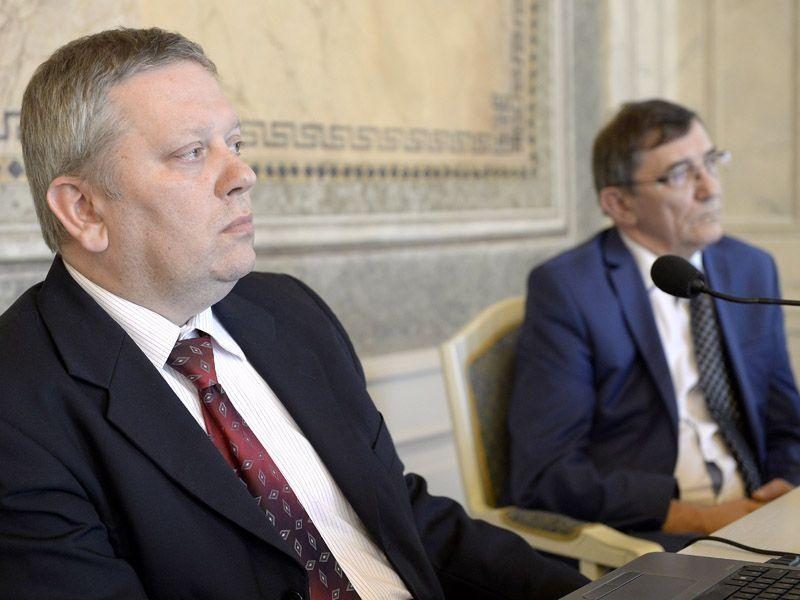 Jeden dyrektor dwóch szpitali