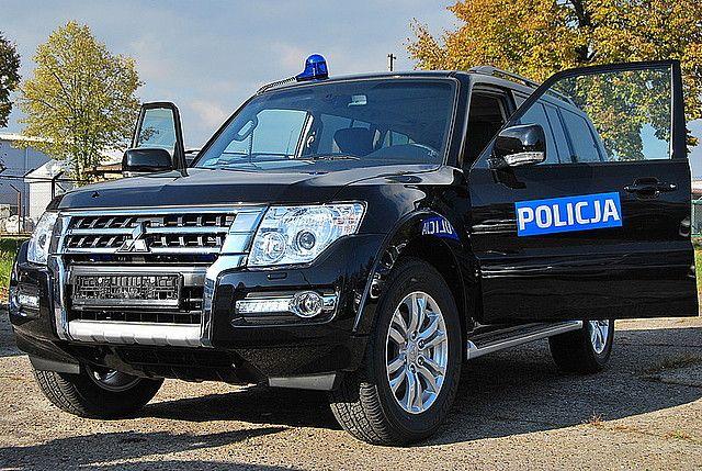 Nowe pojazdy dla podkarpackiej policji. Dostaną terenówkę za 210 tys. zł  [WIDEO]