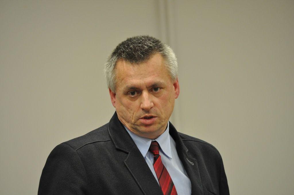 Droga między garażami zostanie wykonana