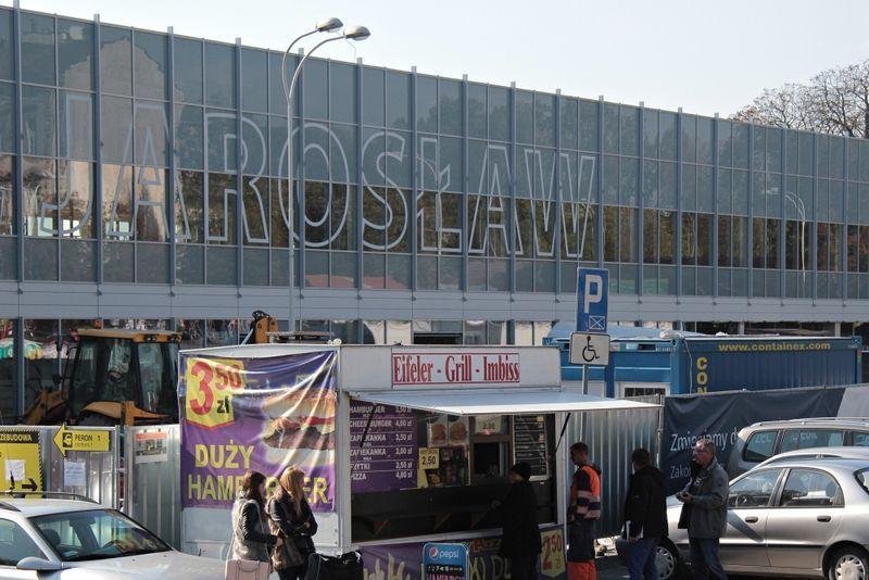 Dworzec PKP ma już nową elewację