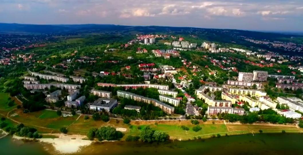 Przemyśl w dzień i w nocy z lotu ptaka [WIDEO]