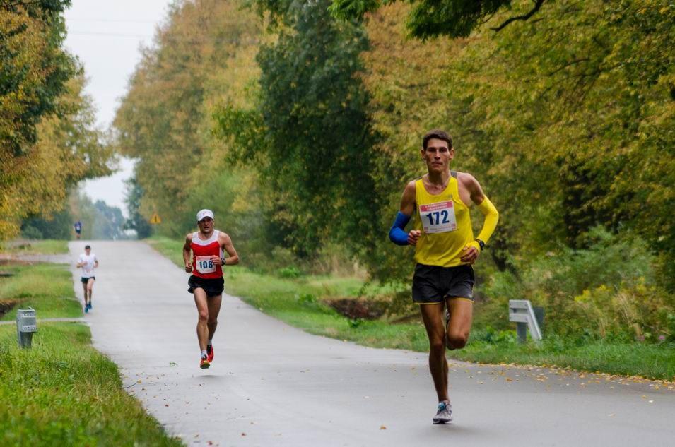 165 biegaczy na półmaratonie