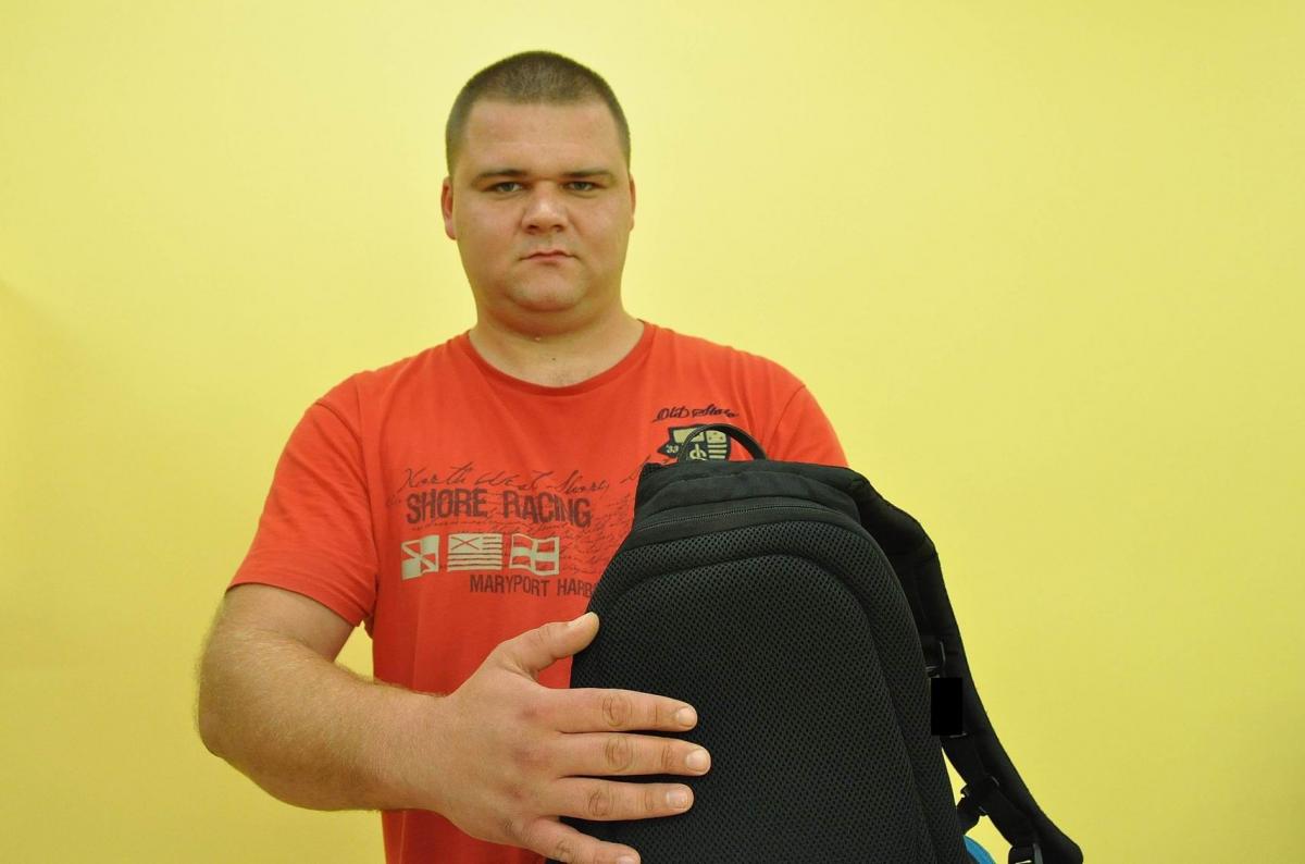 Źle dobrany plecak może skrzywić kręgosłup dziecka