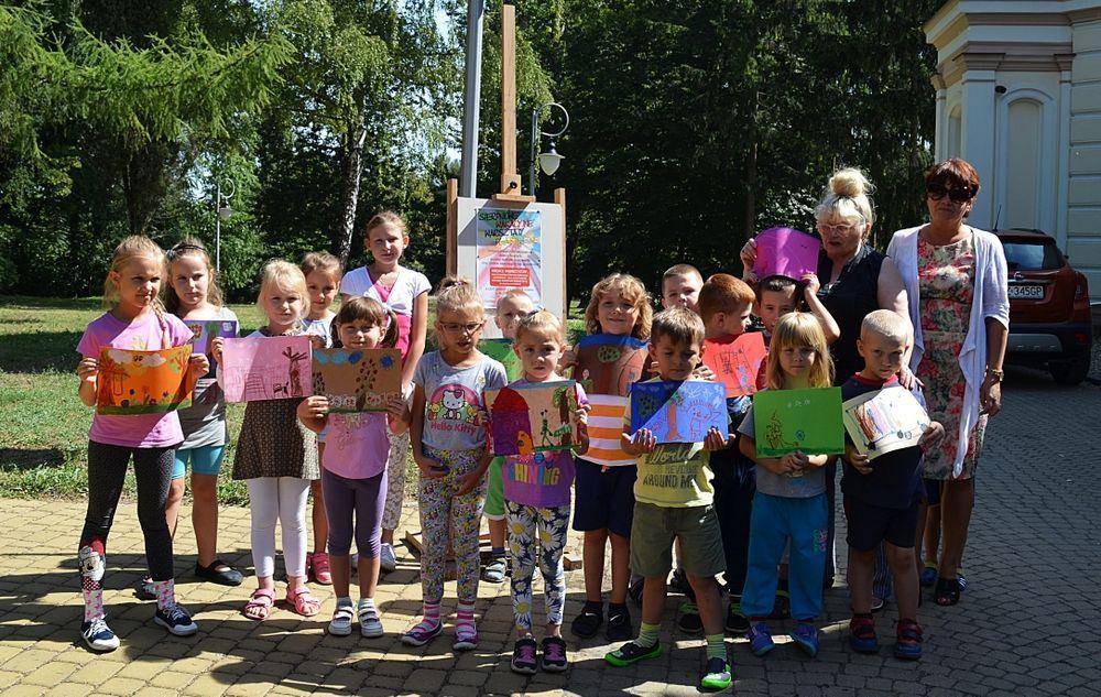 Sierpniowe poniedziałki z pędzlem lub kredką