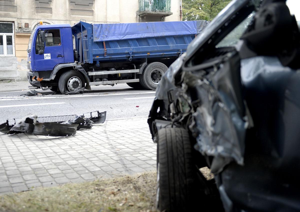 Zderzenie 4 samochodów w Przemyślu [ZDJĘCIA]