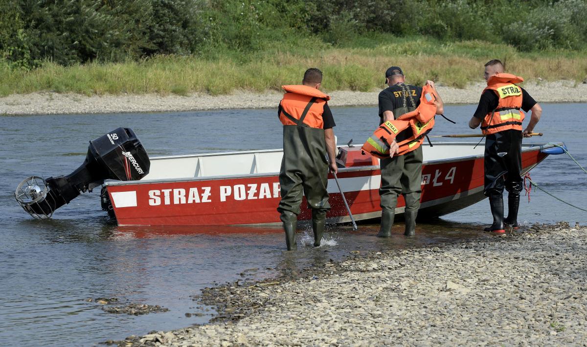 34-latek utonął w Sanie? Trwa akcja strażaków [WIDEO]