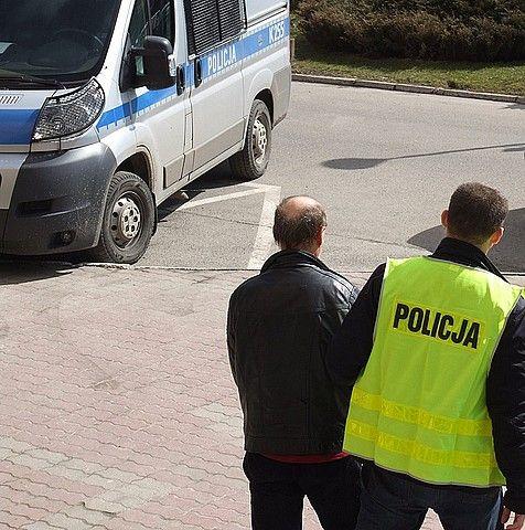 Za paserstwo grozi im 5 lat więzienia. Ukrywali samochód wart 400 tys. zł
