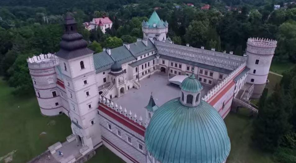 Krasiczyński Zamek z lotu ptaka [WIDEO]