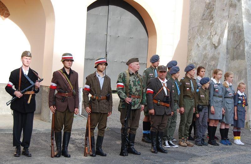 Uczcili  71. rocznicę wybuchu powstania warszawskiego
